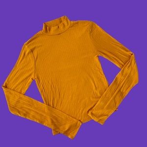 🌟 Forever21 Yellow Ribbed Soft Turtleneck